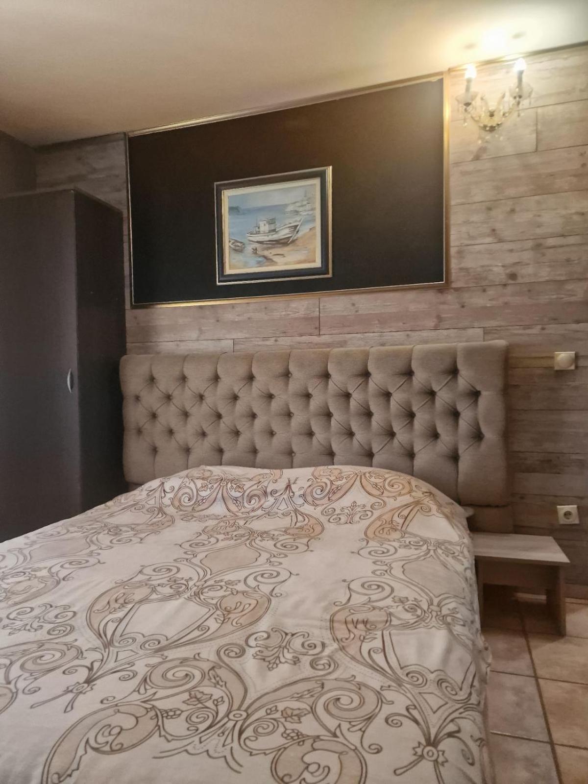 Guest House Maja Novi Sad Exterior photo